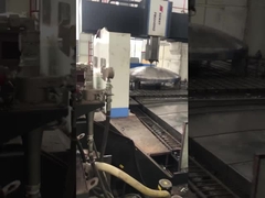 Halve bol tank twee koppen die voor de hydraulische pers worden gemaakt