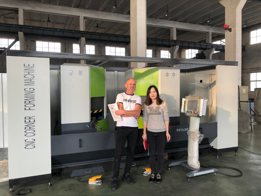 Dubbele / tweehoekige gelijktijdige vormmachine